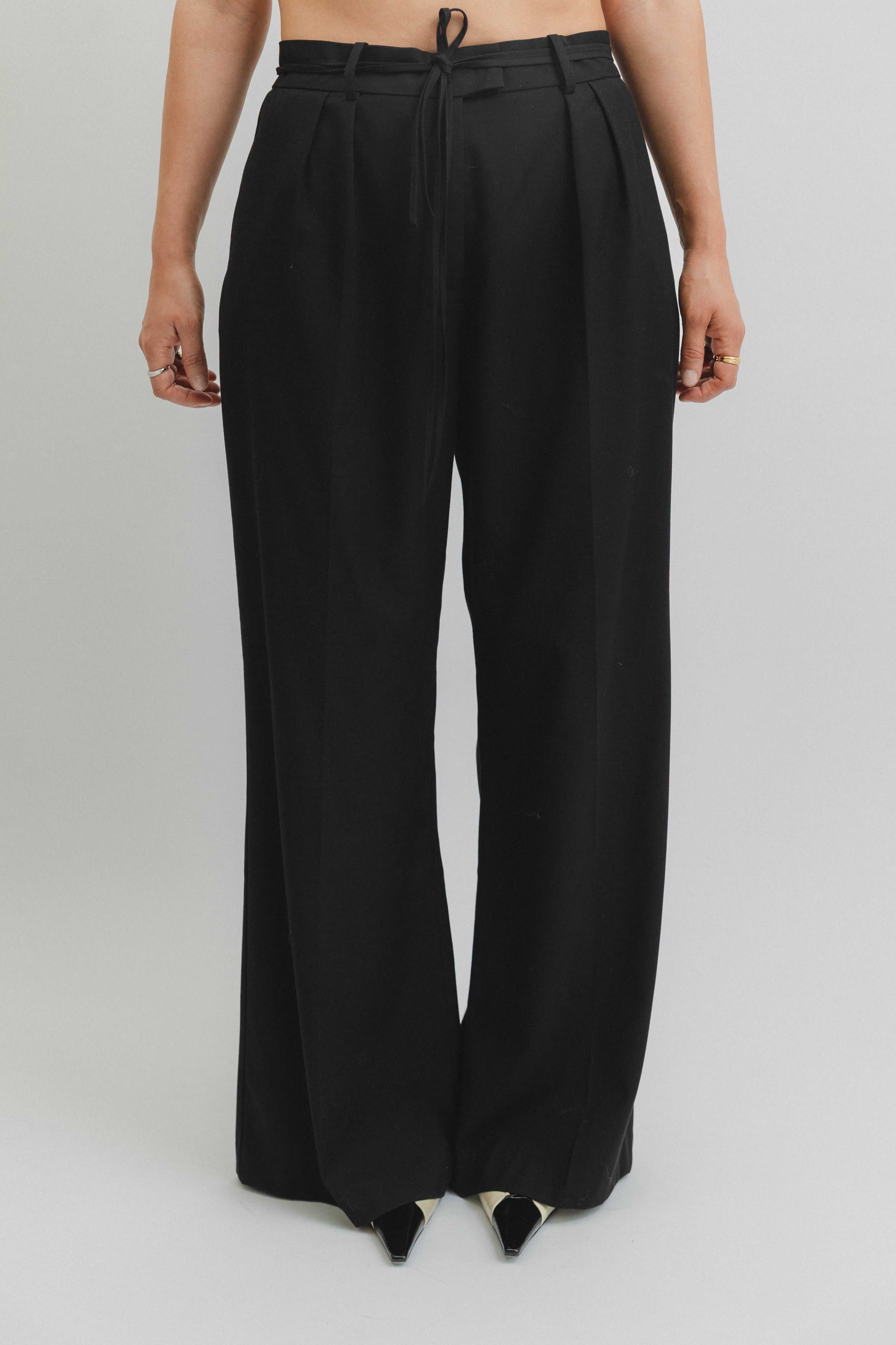 Sara lace pants black
